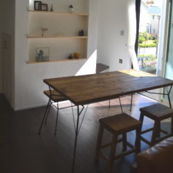 �O�d���鎭�s�̵��ް�Ƌ�E���ް���݂�calmfurniture�ߓ��Ƌ�z���C�ނ̃I�[�_�[�_�C�j���O�e�[�u��